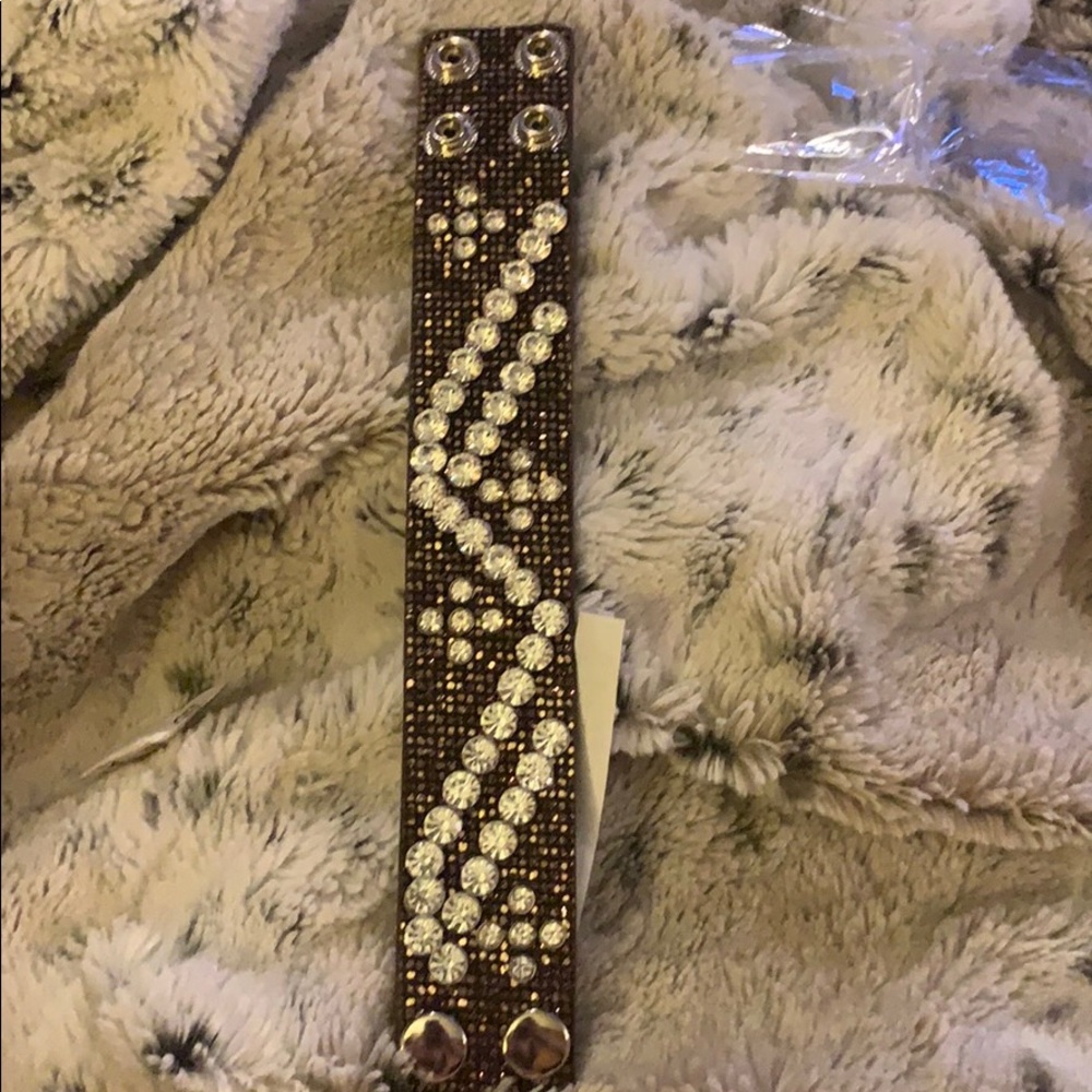 Genuine leather bracelet